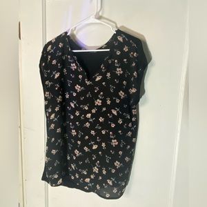 Black Floral Top XL